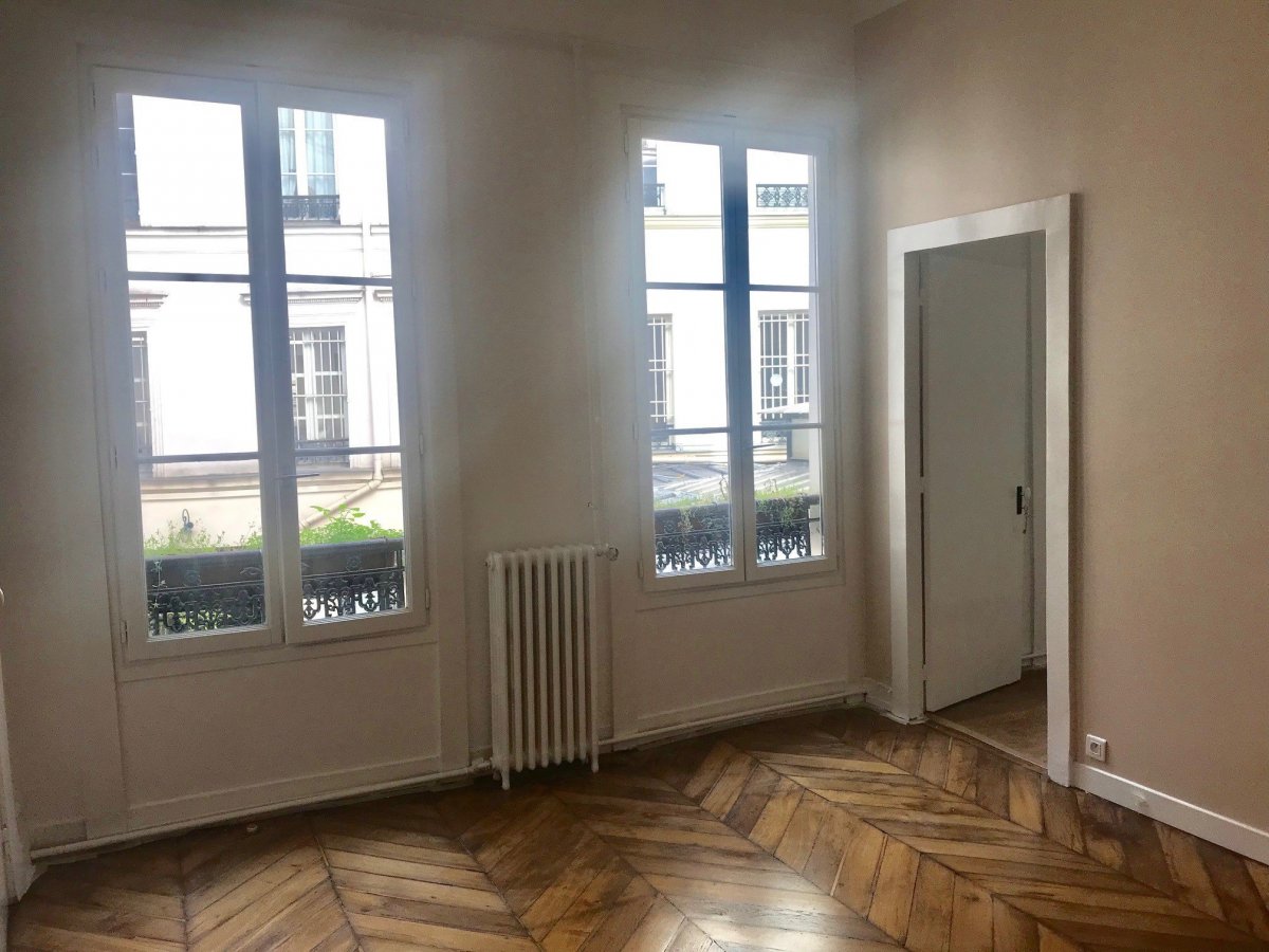 Location Appartement  3 pièces - 61m² 75009 Paris